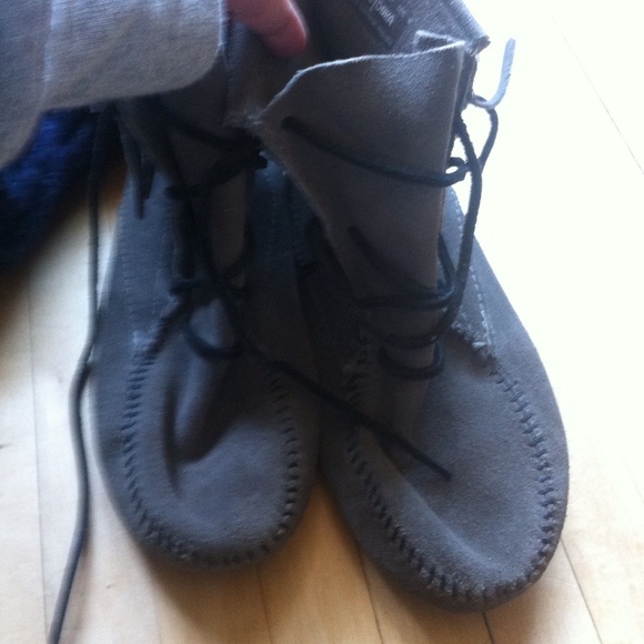 moccasin booties - Picture 2 of 3